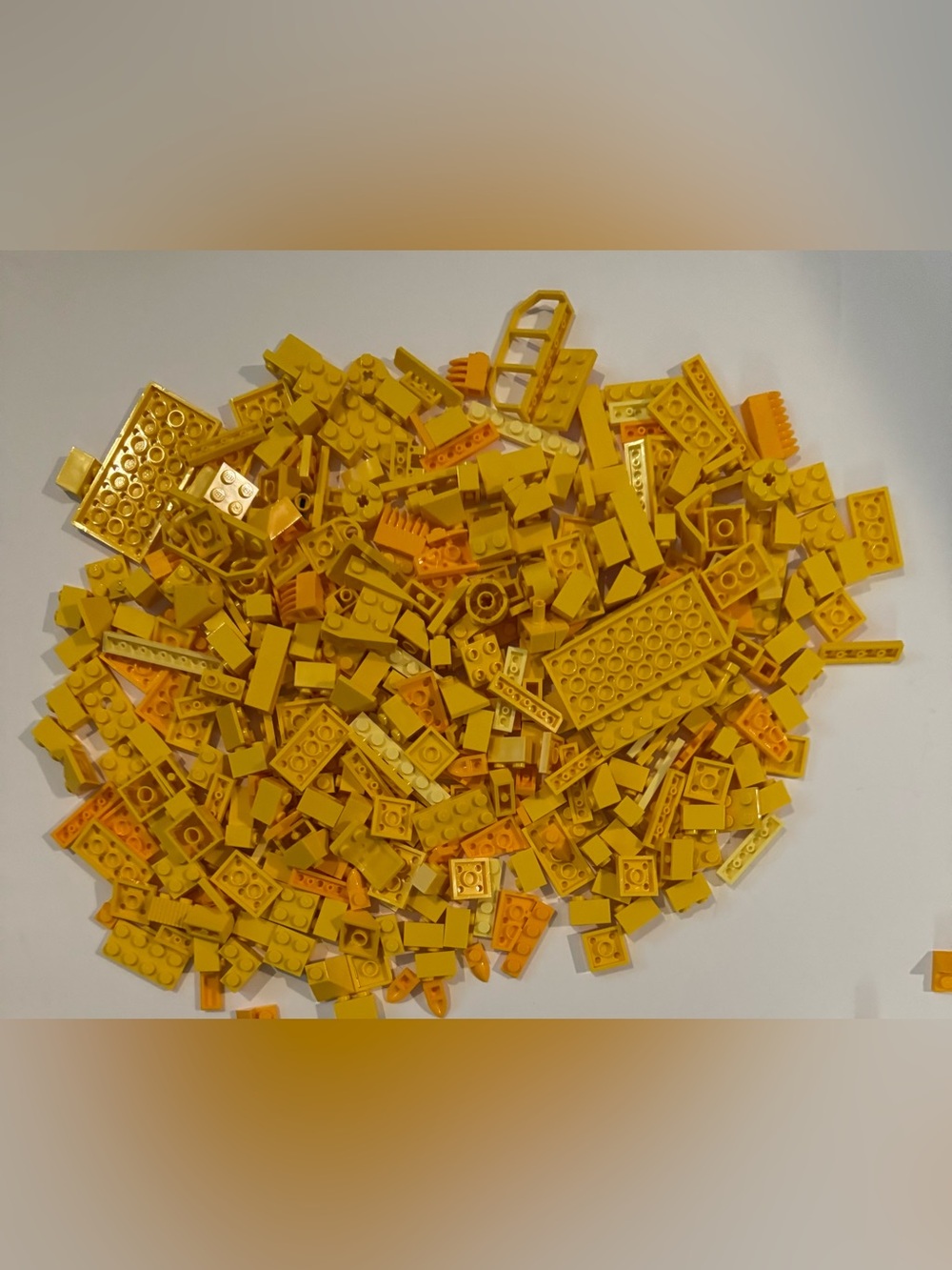 LEGO Yellow Bulk Lot – Mixed Bricks, Plates, Wheels – 100+ Pieces